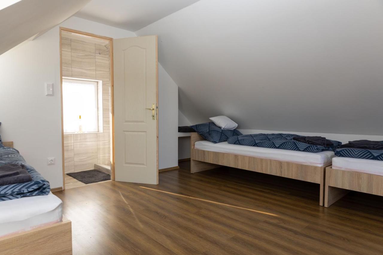 Takacs Pince Apartman Hajos Eksteriør billede